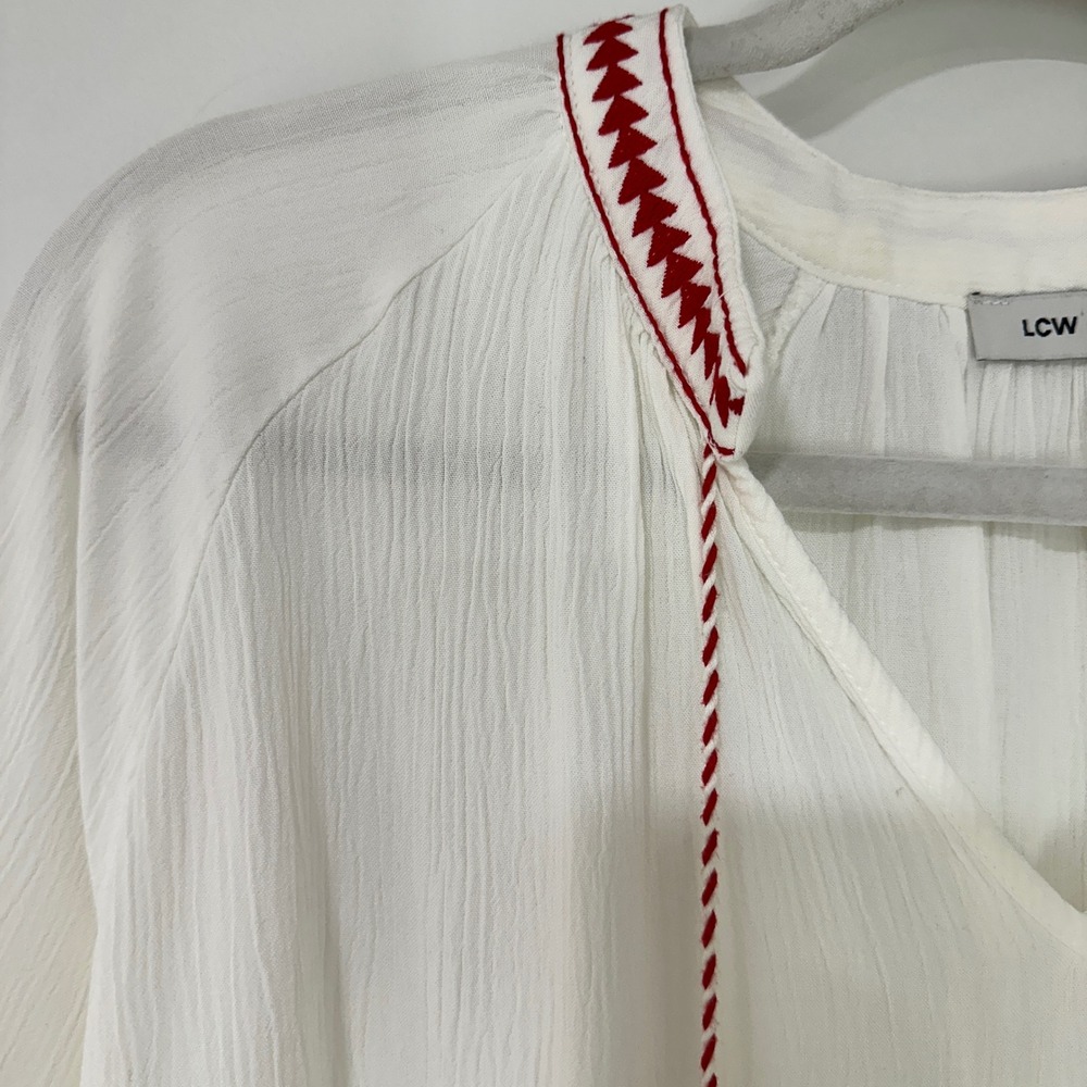 LCW Casual Embroidered Peasant Blouse Womens Medium White Red Tassel | Boho Core - Picture 2 of 9